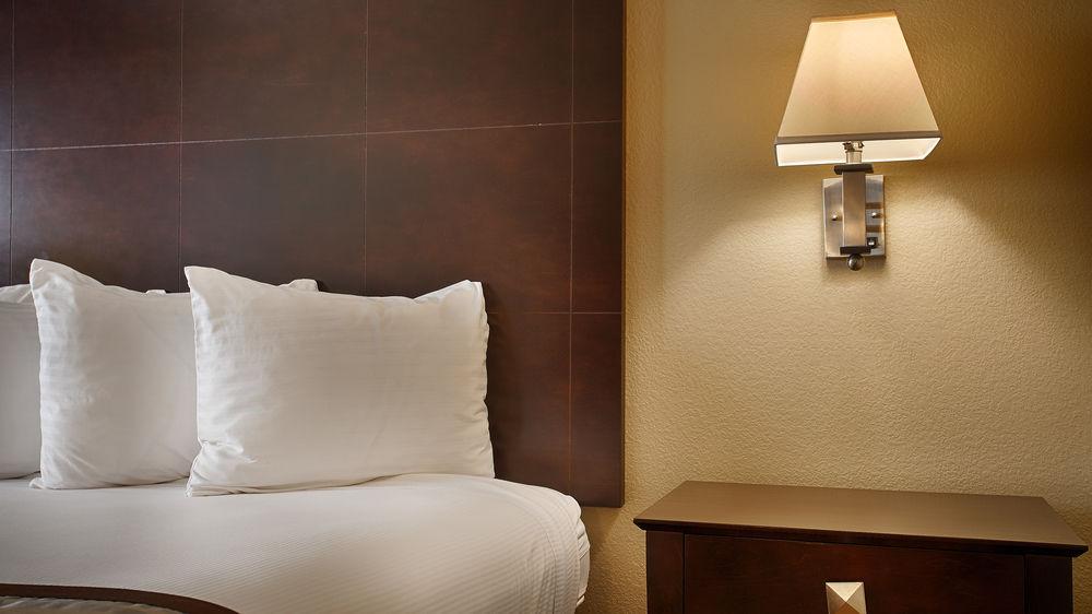 Best Western Plus Vineyard Inn Livermore Exteriör bild