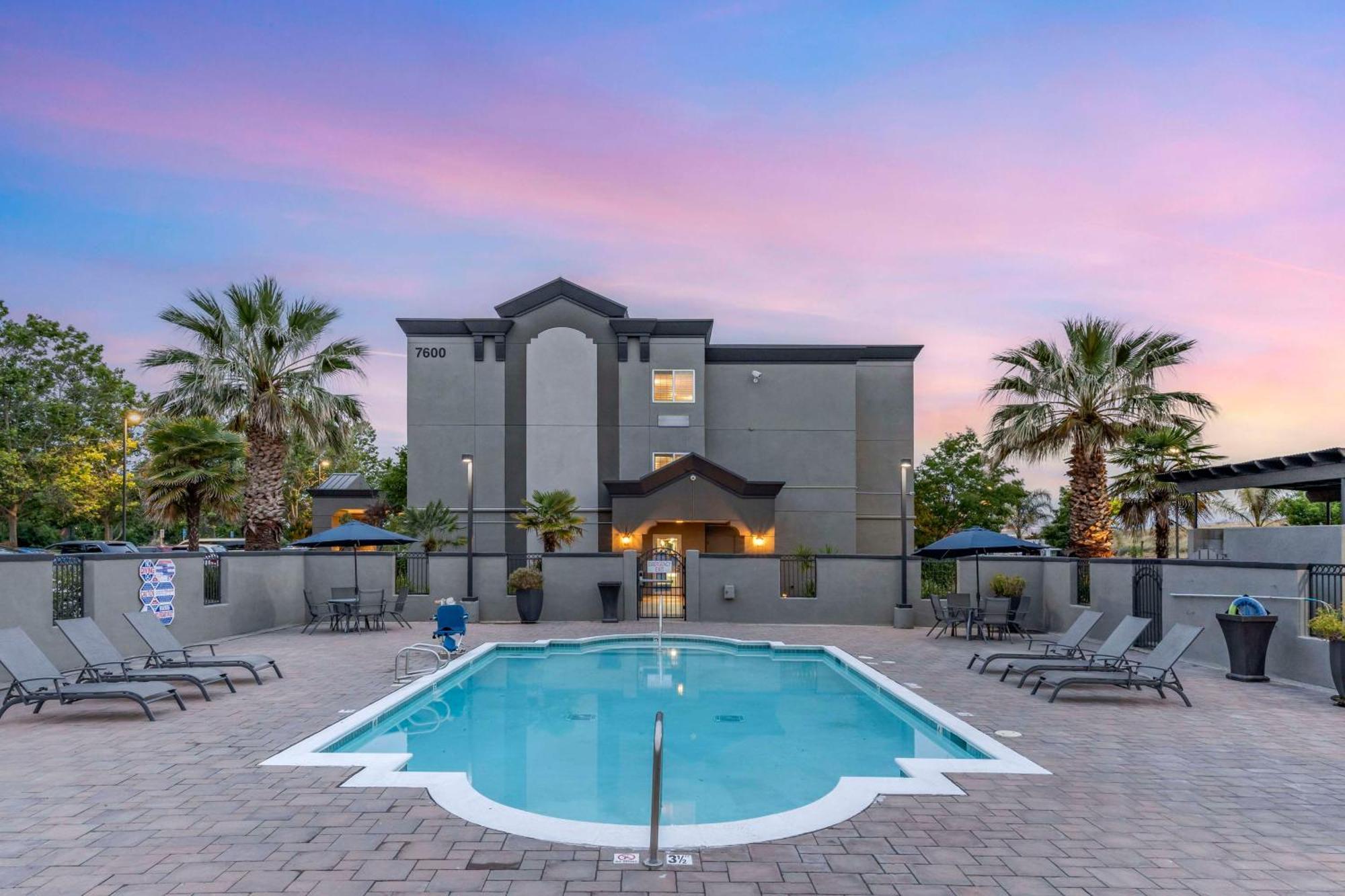 Best Western Plus Vineyard Inn Livermore Exteriör bild