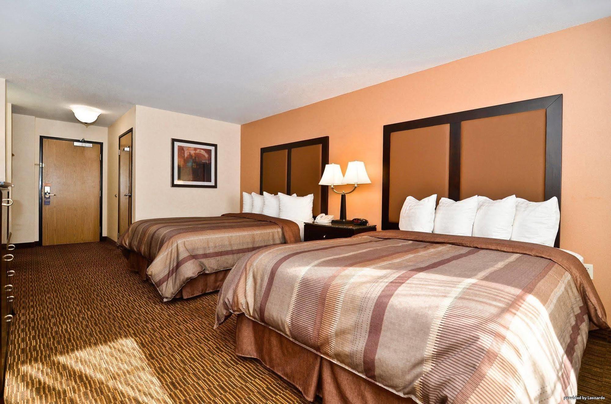 Best Western Plus Vineyard Inn Livermore Rum bild